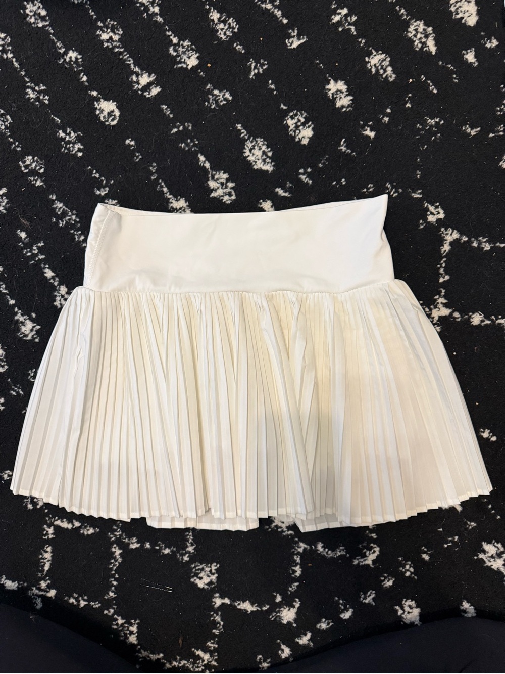 JoyLab White Pleated Mini Skirt